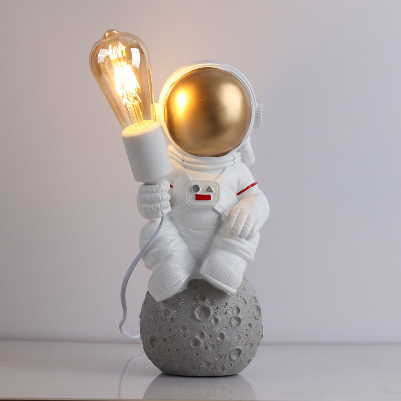 lámpara astronauta de mesa